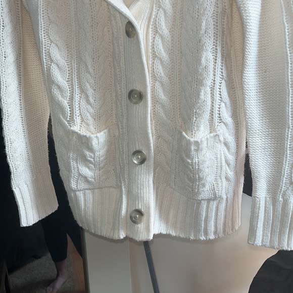 SMALL ST JOHNS BAY BUTTON UP CARDIGAN/SWEATER NO FLAWS OBO FROM JCPENNEY - Picture 2 of 4